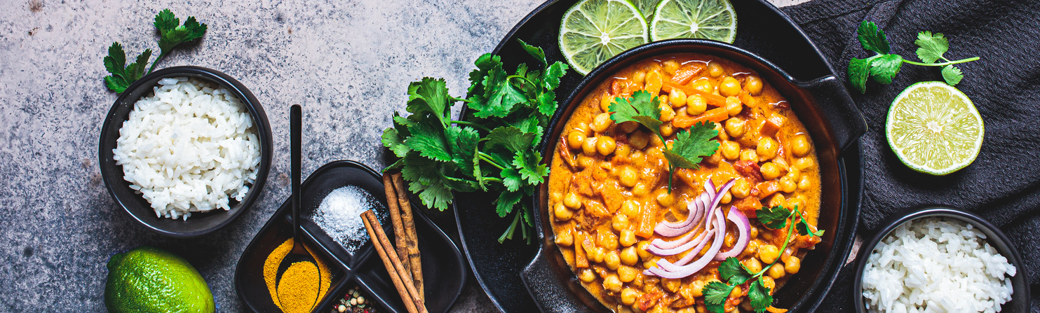 Vegan Chickpea Curry with Rice and Cilantro 